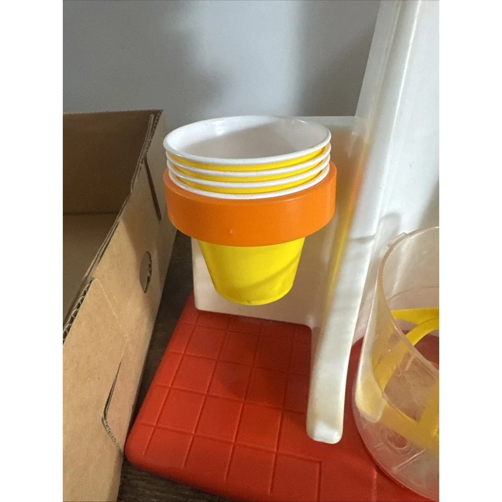 McDONALDS HAPPY MEAL MAGIC SHAKE  MAKER‎ BY MATTEL Vintage